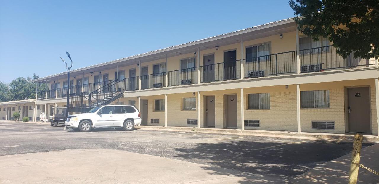 Gold Key Inn Brady Esterno foto