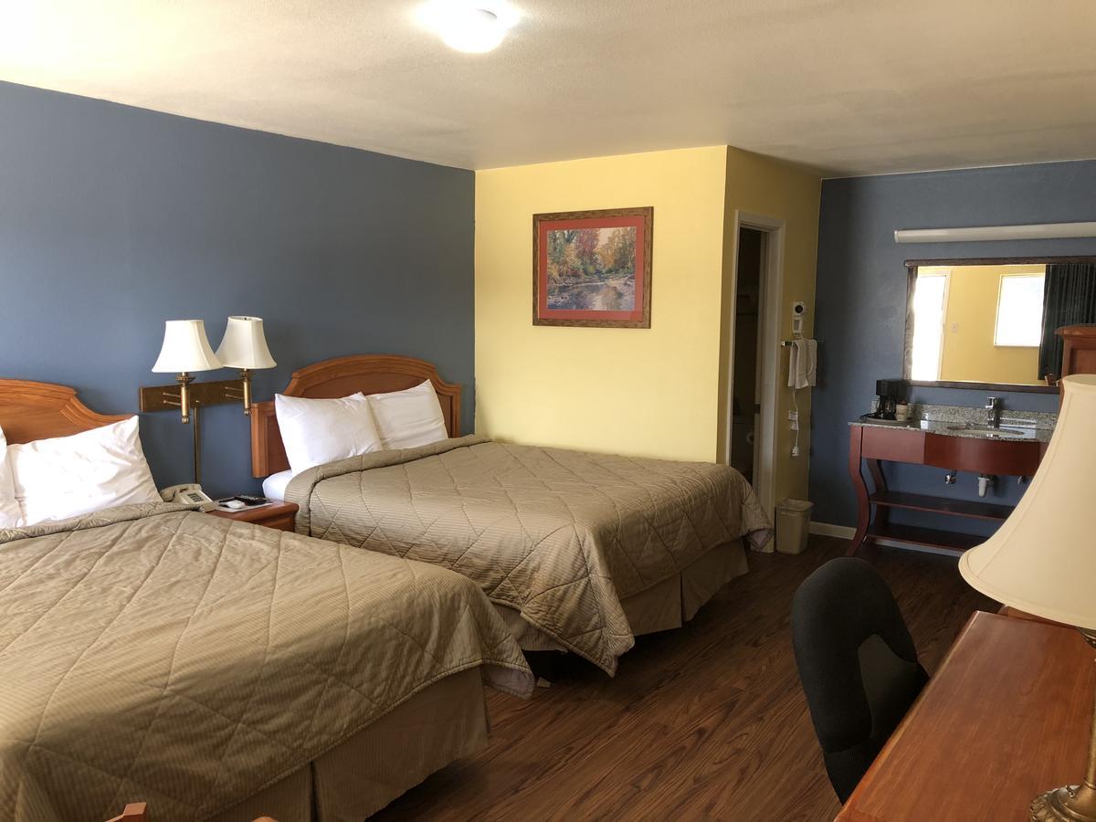 Gold Key Inn Brady Esterno foto